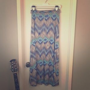 NWT Gilli Alina maxi skirt! Summer is almost here!